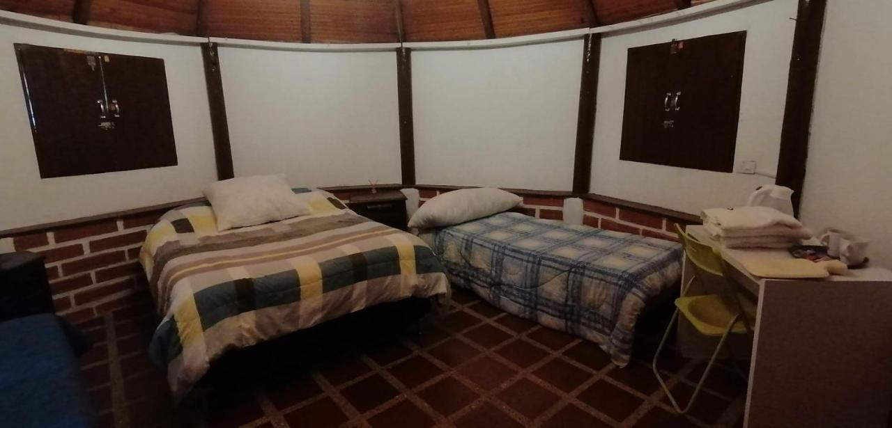Al Bosque Hostel & Glamping Santa Elena  Buitenkant foto