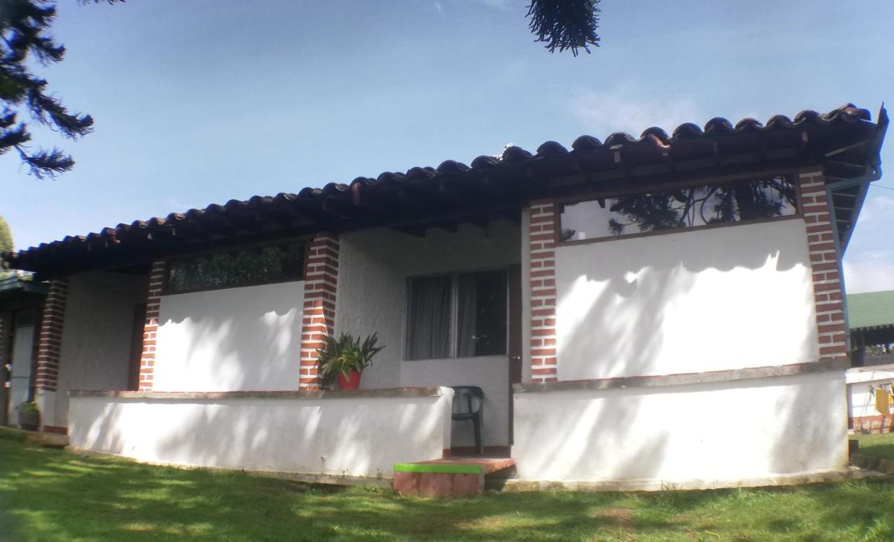 Al Bosque Hostel & Glamping Santa Elena  Buitenkant foto