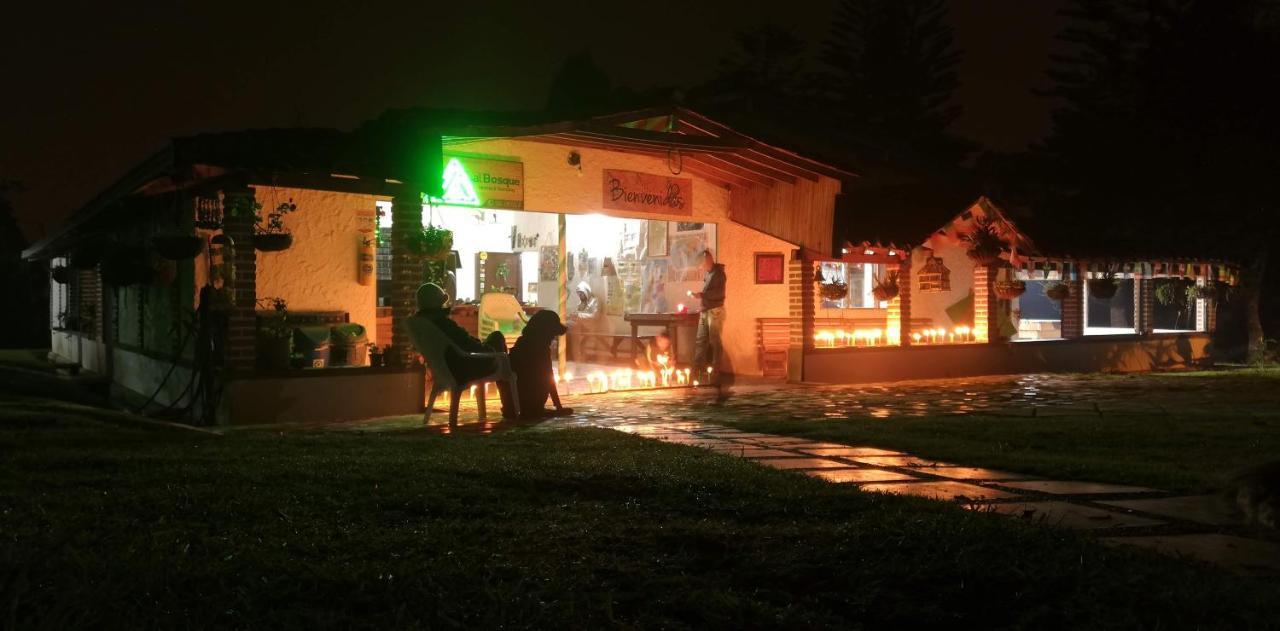 Al Bosque Hostel & Glamping Santa Elena  Buitenkant foto